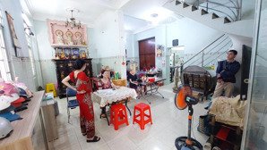 nhà 3 tầng 175m2 (20x9) - hồng bàng