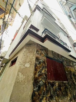 nhà đẹp ở ngay. đại mỗ - nam từ liêm. 63m - 5 tầng - mt 4.1m - giá 10.5 tỷ