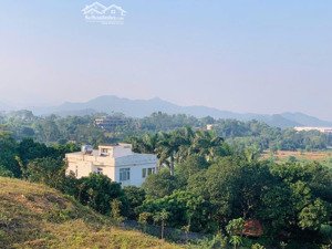 bán đất 4500m2/1200m2 thổ cư. quy hoạch đất ở đô thị. có thể phân lô, xây nghỉ dưỡng: lh 