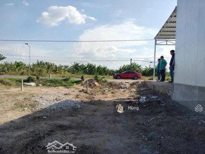 chính chủ cần bán đất đường trương văn bang, thị trấn cần giuộc, long an.full thổ cư, sổ hồng riêng