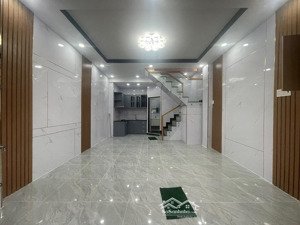 nhà bán trệt, lầu, 4,43x7,6-dt đất: 33,4m2 - 2pn, 2wc - 5tỷ5 hẻm 3,5m âu dương lân cách mt 30m p2q8