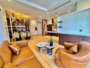 cần bán 3 phòng ngủ vinhomes central park tòa landmark 5 nội thất hiện đại
