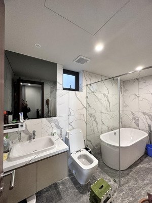 bán gấp căn hộ 3pn ecolife tố hữu 110m tầng trung ban công đn view thành phố rất thoáng giá siêu rẻ