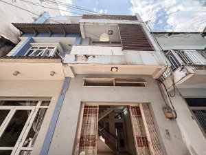 bán nhà ngay ngã tư phú nhuận, 70m2 (4x15m) nở hậu, 4 tầng 6 phòng, chỉ 8.55 tỷ tl