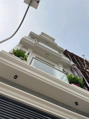 ( hot ) nhỉnh 14 tỷ , mặt tiền khu k300 dt 5.5 x 15 , 3 tầng ngay vincoms cộng hòa