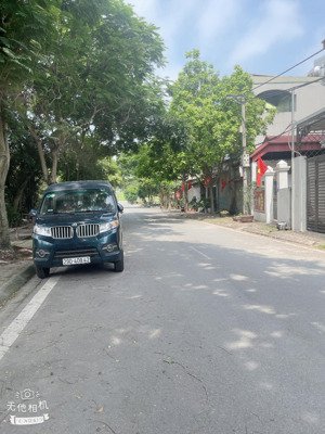 ô tô tranh gần khu dãn dần cự khối long biên 72m2 /đất sổ đỏ / hơn 8tỷ cần bán