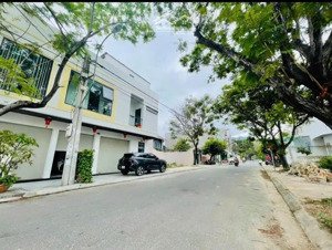 bán lô đất có nhà cấp 4, khu tđc đất lành, nha trang đường nhựa 13m // với phong châu