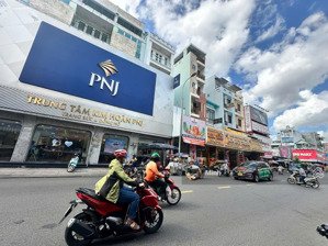 nhà 2 mặt tiền tân hương, tân quý, tân phú - 12x20m. thương hiệu thuê 150 triệu/ bán 70 tỷ