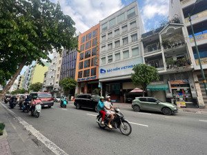 bán nhà mặt tiền phổ quang, tân bình. dt: 8.2x20m, 3 tầng vị trí đẹp giá bán 39 tỷ