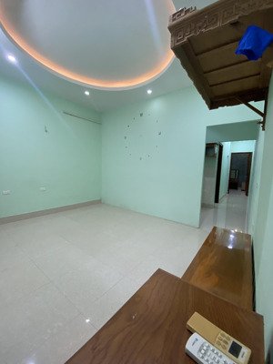 chính chủ cho thuê nhà xuân đỉnh, 7,5 triệu, 72m2, 2pn, 1wc + sân để xe trước nhà, đầy đủ nội thất.