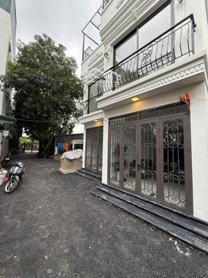 chính chủ bán nhà tổ 4 cự khối - 3 phòng ngủ, full công năng. giá rẻ 4.2 tỷ, xem ngay