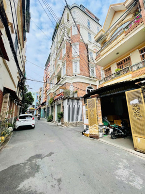 siêu phẩm p10 - nhà đẹp 5 tầng hxh 6m ni sư huỳnh liên, dt: 3.8x13m tặng full nội thất. chỉ 9.6 tỷ