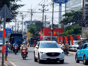 bán nhà mt hoàng hữu nam,dt 5x35m vuông vức, có 160m2 thổ giá chỉ 14,5 tỷ tl bán nhanh