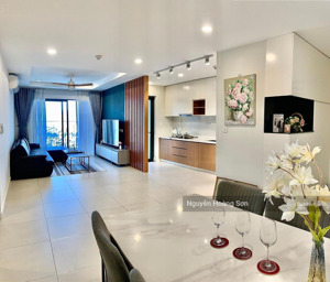 cho thuê đúng giá 18tr căn góc 2 pn full đồ view hồ ở dự án eldorado. liên hệ : sơn 