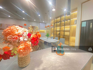 em giang quỹ căn ngoại giao đặc biệt hiếm có, giá tốt nhất thj trường, hỗ trợ vay ngân hàng