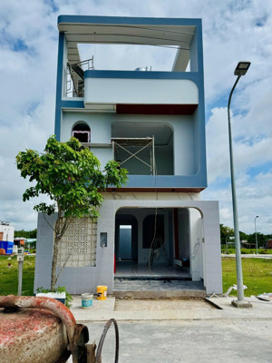 mua đất tặng căn nhà diện tích sử dụng 260m2 ở mt nhựa tân phú trung, củ chi, shr giá 3,2 tỷ