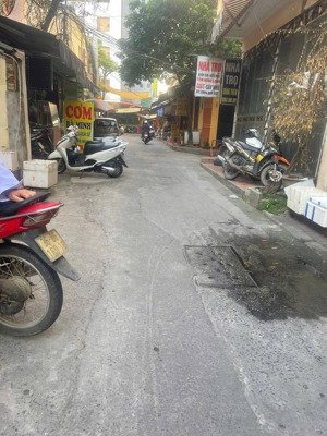 bán nhà nguyễn chí thanh đống đa ô tô tránh 50m2 mặt tiền 6m giá 19,8 tỷ