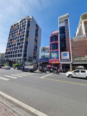 mặt tiền lê thúc hoạch, tp. diện tích: 4,5 x 21m. đường đẹp rộng 40m. chỉ tiêu xay cao, giá 11,5 tỷ