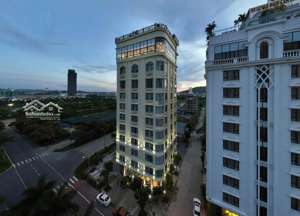 sang nhượng khách sạn 4 sao view vịnh hạ long - vị trí kim cương lô góc 13 tầng - dòng tiền cao