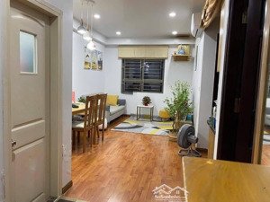 chính chủ bán gấp ch 2 ngủ tầng trung 61m2 đầy đủ nội thất toà b sông nhuệ, hà đông