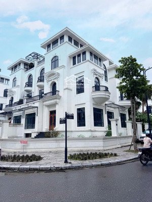 hàng hiếm tại louis city hoàng mai, căn biệt thự lô góc- vị trí đầu dự án- liên hệ e an: 