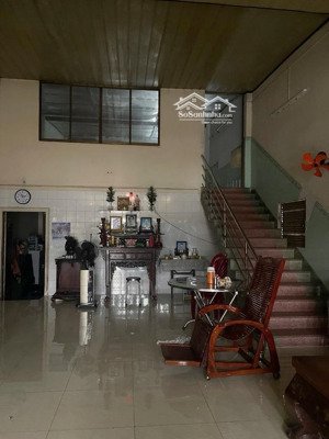 bán căn nhà diện tích lớn 162m2, bề ngang rộng, tiện xây chdv, trần xuân soạn, tân hưng, quận 7