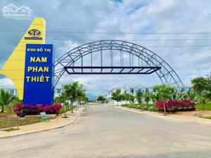 Chỉ 185 Triệu Sở hữu ngay căn nhà phố 1 trệt 1 lầu tại TP biển Phan Thiết. Nhà hoàn thiện, sổ riêng