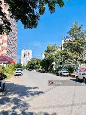 nhà đẹp có gara ô tô- ngay sát mặt tiền gần chung cu sunview- 85m2 đẹp - 1t 2l sân thượng giá mềm