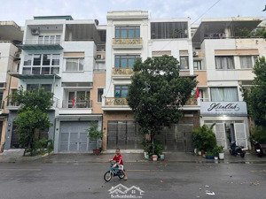 bán liền kề văn phú 90m²x5 tầng trục đường 24m,siêu tiềm năng,hoàn thiện ,giá 20tỷ,lh0966495911