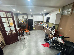 bán nhà ngọc thụy,ô tô đỗ cổng,gần mipec long biên,chỉ 6xty