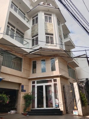 bán nhà ngay cư xá lữ gia, 12x12m, 5 tầng nhà mới đẹp có thang máy, giá chỉ 15 tỷ