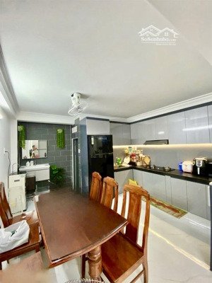 bán nhà quận 10 hẻm xe hơi thông, gần trường quốc tế việt úc đường 3/2, 5 tầng, 3pn, 38m2, 8.75 tỷ