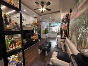 cần bán căn hộtòa ct2d2 vov mễ trì 70m 2n2vs giá 4,7 tỷ sẵn sổ nội thất lh 