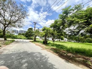 cần bán nhà 80m2 - 1 trệt + 2 lầu + tum - kdc phong phú 4 - 6 tỷ