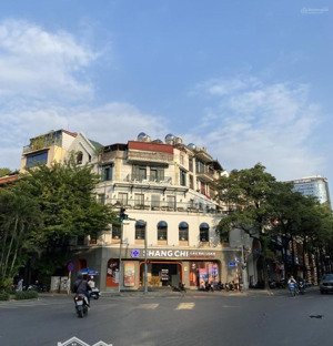 cho thuê nhà mặt phố trung hòa, vũ phạm hàm mặt tiền lô góc 40m, diện tích 300m2, 5 tầng