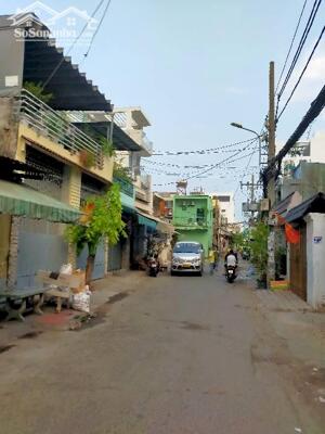 Bán nhà Vị trí vàng – tiềm năng 3 MT KD