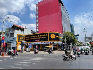 hdt: 840tr, gía: 25 tỷ. góc 2 mt thương hiệu gò vấp, dt: 18x8m.