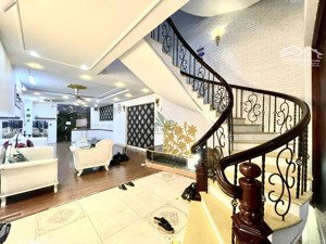 cho thuê nhà ở kinh doanh 4 tầng 5 phòng ngủ mặt đường chính khu hà quang 2