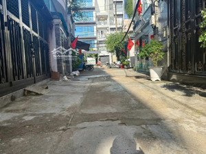 căn duy nhất-hxh lê văn sỹ p14 quận 3.dt:4,5 x10m.cn:45m2.giá :13,5 tỷ 5 tầng.khu víp.