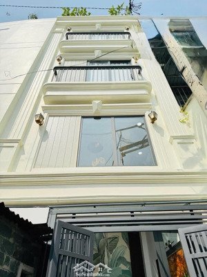 cô hoa cần bán nhà lê hồng phong p10 q10 gần bệnh viện nhi đồng 1, giá 3tỷ6 dt 78,2m2 còn hđ thuê