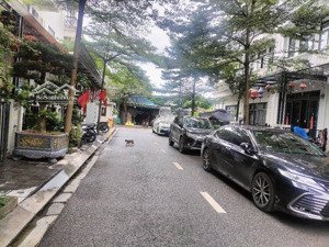 bán nhà phân lô, liền kê phú diễn, hồ tùng mậu, 80m, 5t, giá 20 tỷ, ô tô