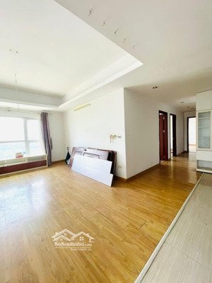 chính chủ cần bán căn góc siêu thoáng mát nhất tại ct8 dương nội nhà sẵn sổ giao dịch luôn