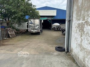 cho thuê xưởng thạnh xuân 52 +quận 12. dt đất: 1200m, xây dựng: 800m, có văn phòng