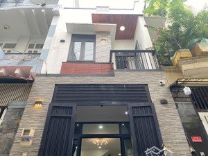 cần bán gấp nhà đỗ thị lời, p11, quận 3. dt 76,5m2/3,28tỷ đang cho thuê 17 tr/th, gần chợ hoà hưng