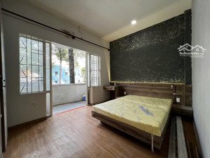 cho thuê căn 1pn/2pn mới 100% tách bếp máy giặt riêng full nt mới ngay đh sư phạm quận 5