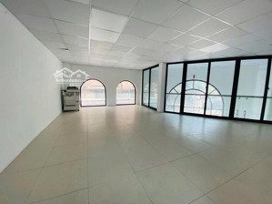 toà nhà văn phòng cực hiếm mặt tiền 26m 3 mặt thoáng 203m2 7 tầng trọn view hồ linh đàm nhỉnh 70tr