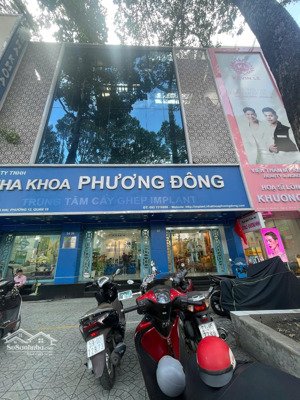 bán nhà mặt tiền 3 tháng 2,q10. 4 lầu thang máy. thuê 140tr. chỉ 62 tỷ