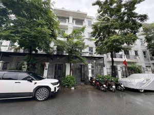 bán nhà kđt đại kim nguyễn xiển 70m2, 5 tầng, mt 6m, vỉa hè rộng, ô tô tránh.