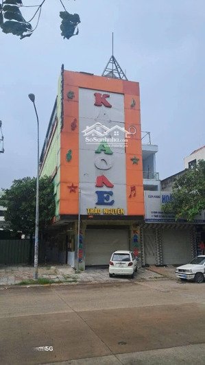 nhà 5x23,trệt 3 lầu,mặt tiền d4 khu đt tm sóng thần.p.dĩ an.tp.hcm. kề bên cầu vượt ngã tư 550