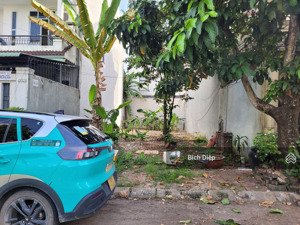 hot! lô duy nhất giá rẻ chỉ 80 triệu/1m2. ngay d3. cách liên phường 600m, cạnh global. kề khu villa